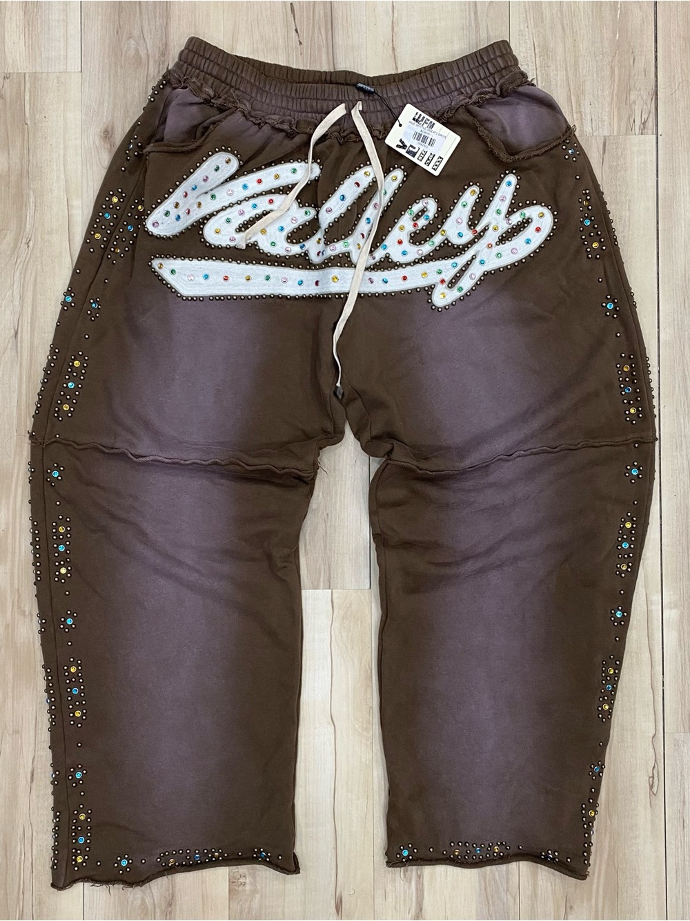 Vale Forever Skittle sweatpants in the jeweled brown colorway size Large